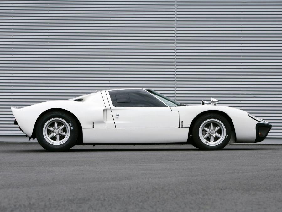  Ford GT40 (Mk I) 1966 года  (фото 23 из 37)